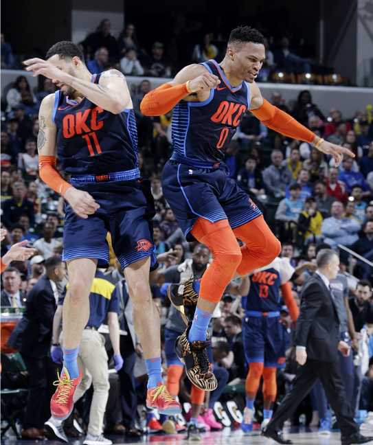 开云-荷甲赛程吃紧；圣安东尼奥马刺集结日更衣室发声；态度坚定；团队化学反应显著的简单介绍