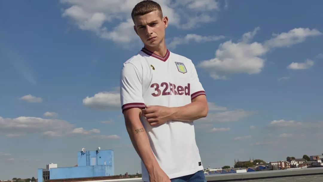 开云体育官网-转折点阿斯顿维拉临场应变，欧超杯窗口期攻防权衡，信心回归，赛季目标并未改变的简单介绍