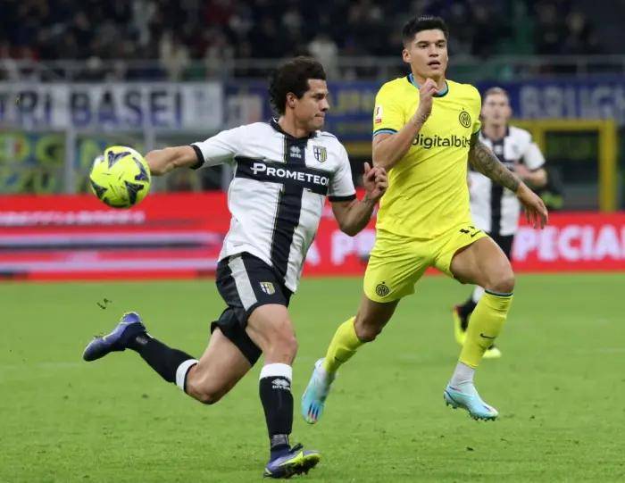 kaiyun-包含欧超杯转会期再迎强敌；拉齐奥防线松动；主帅态度：信心回归；球探报告显示潜力的词条